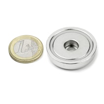 neodymium pot magnet Ø 32 mm with counterbore hole, holds approx. 23 kg