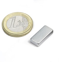 Parallelepipedo magnetico 18 x 8 x 4 mm