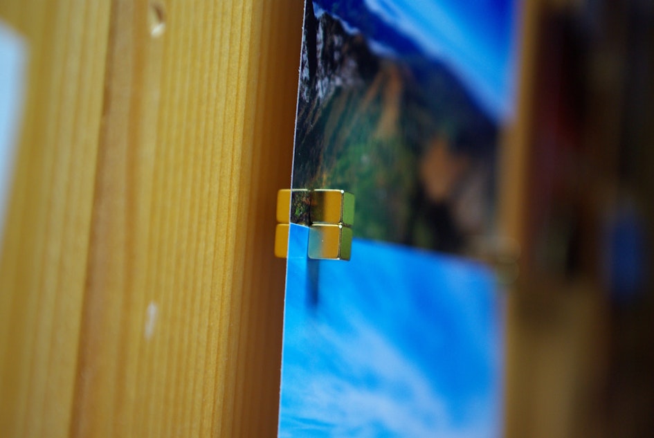 Fotokette Mit Magneten Bilder Befestigen Supermagnete De